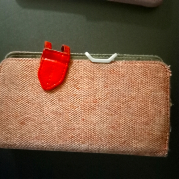 Phone case - Picture 1 of 9